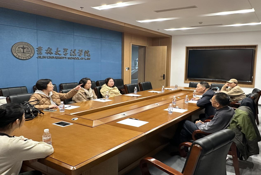 社会科学学部召开秋季学期研究生教学督导工作会议